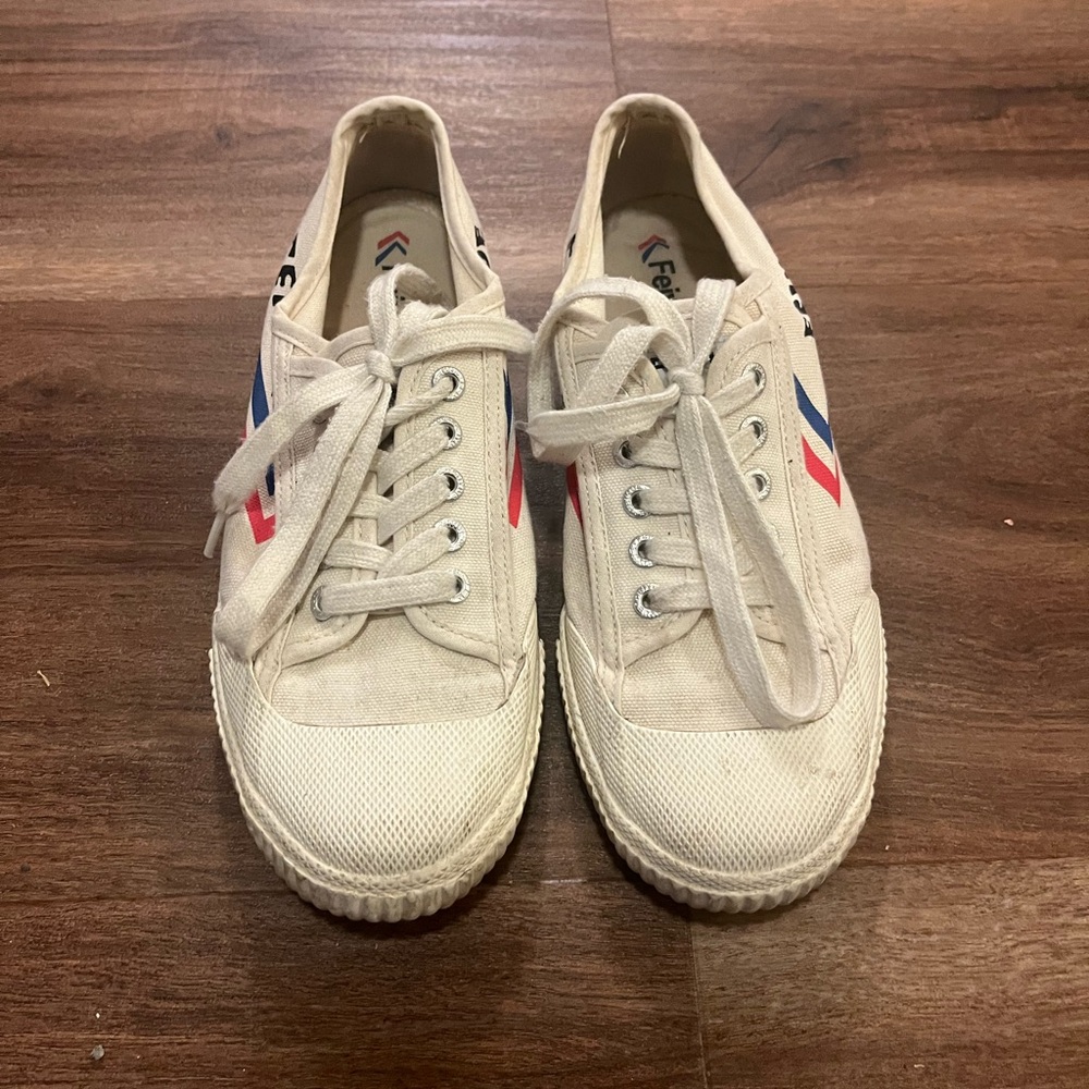 Feiyue Men's Off-White Sneakers with Red and Blue Accents